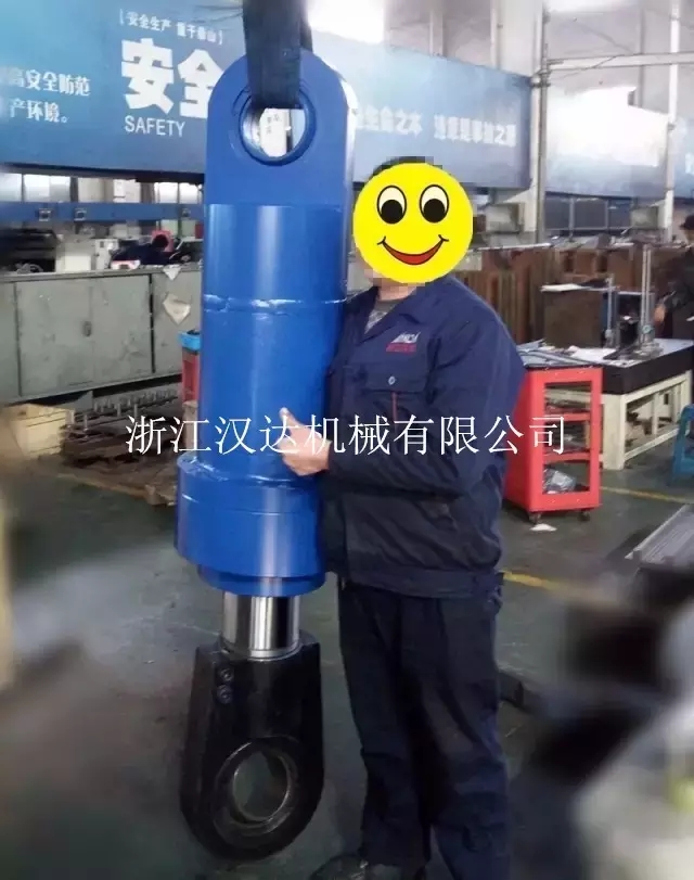 大油缸